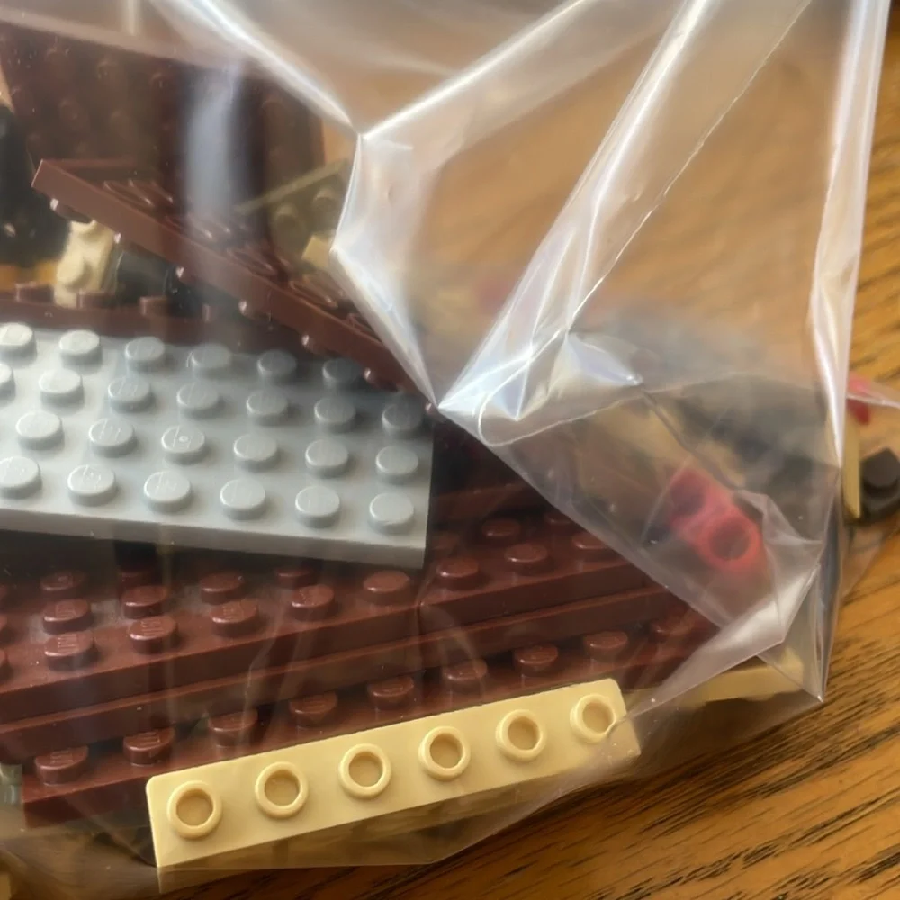 Lego Harry Potter Chomping Monster Book of Monsters (304 Lego pieces)